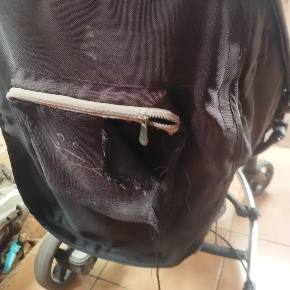 Stroller elle tidak terpakai