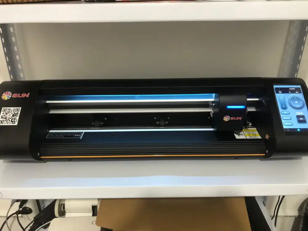 SUN Chameleon E500 (mesin Cutting)