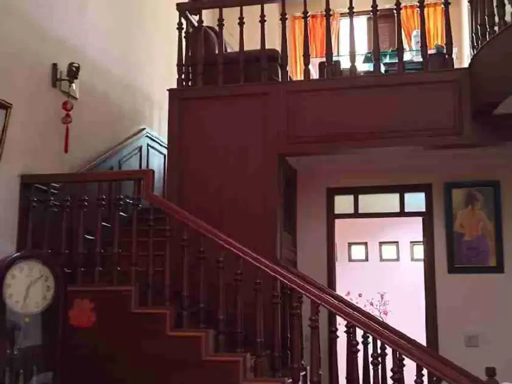 jual Rumah Mewah, 2 Lantai, 5 kamar. Duren Sawit, Jaktim