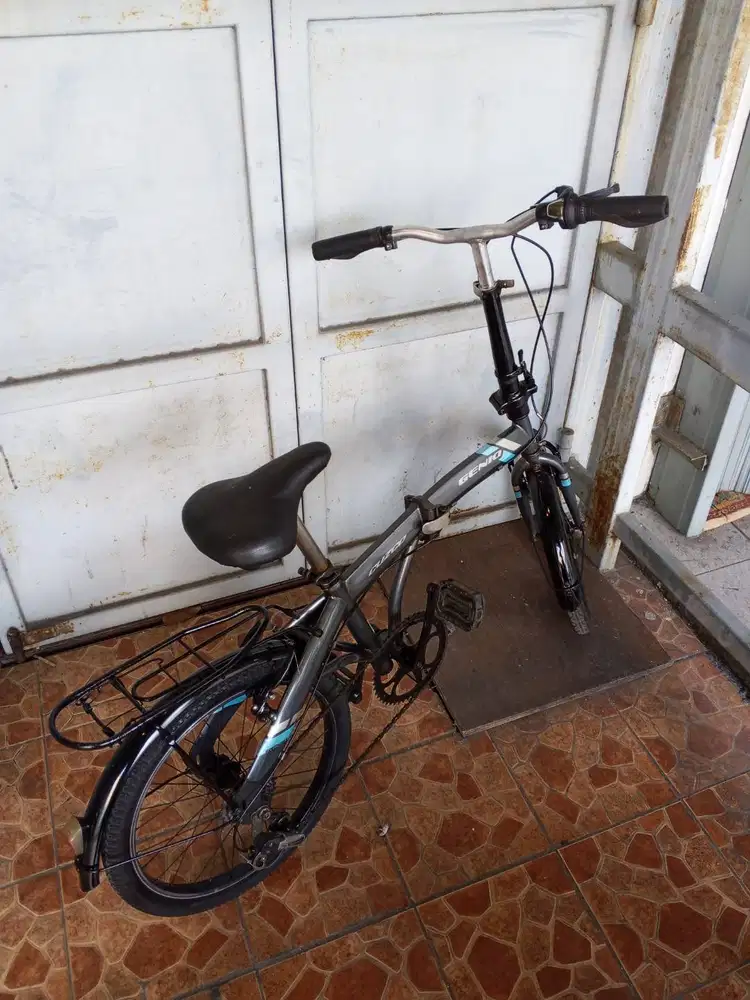 Sepeda lipat genio