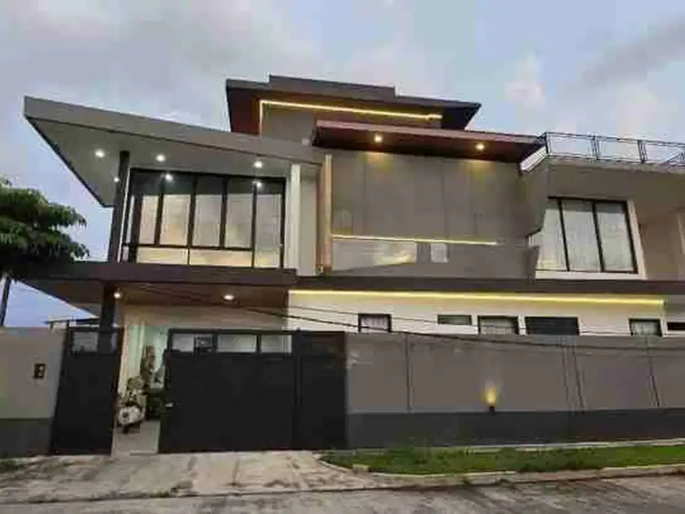 Rumah Mewah 3 Lantai Taman Kopo Katapang Bandung SHM Hook Luas 750m 5+2 Kamar