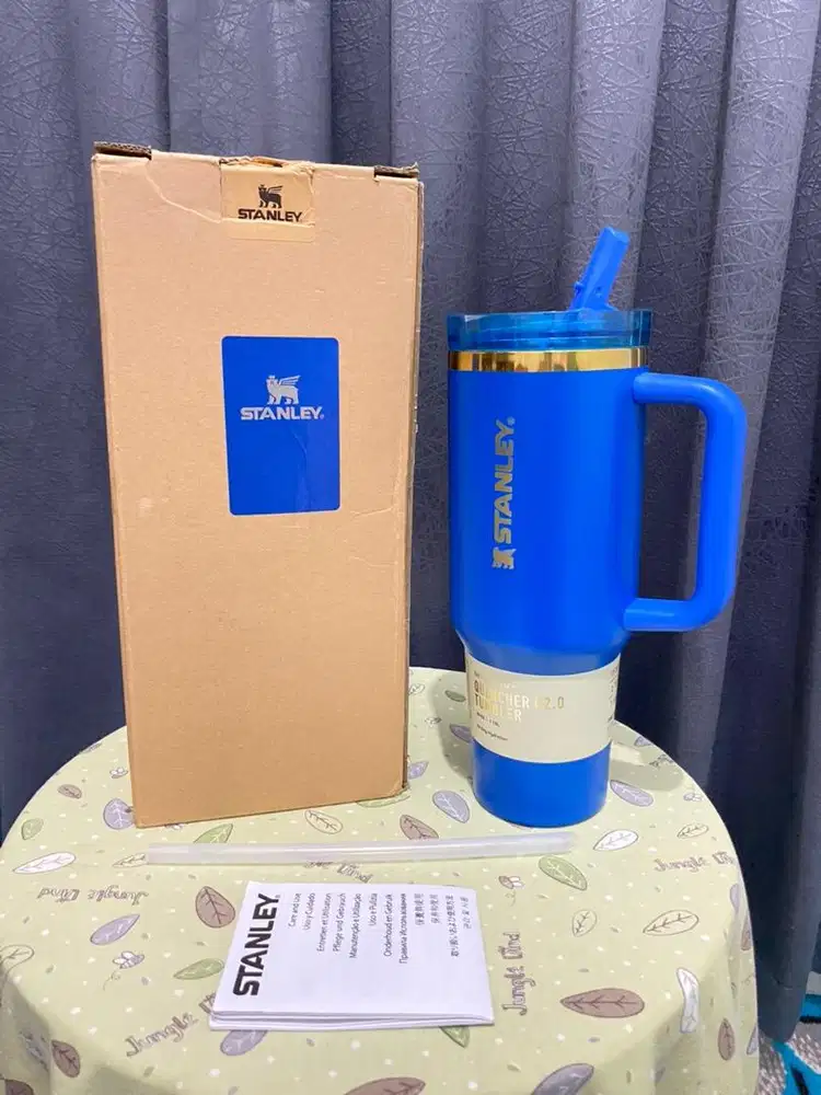 Tumbler Stanley 40oz Original Warna Blue Gold