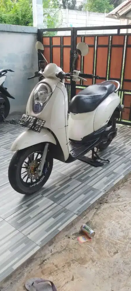 Scoopy 2010 dan Vario KZR 2013