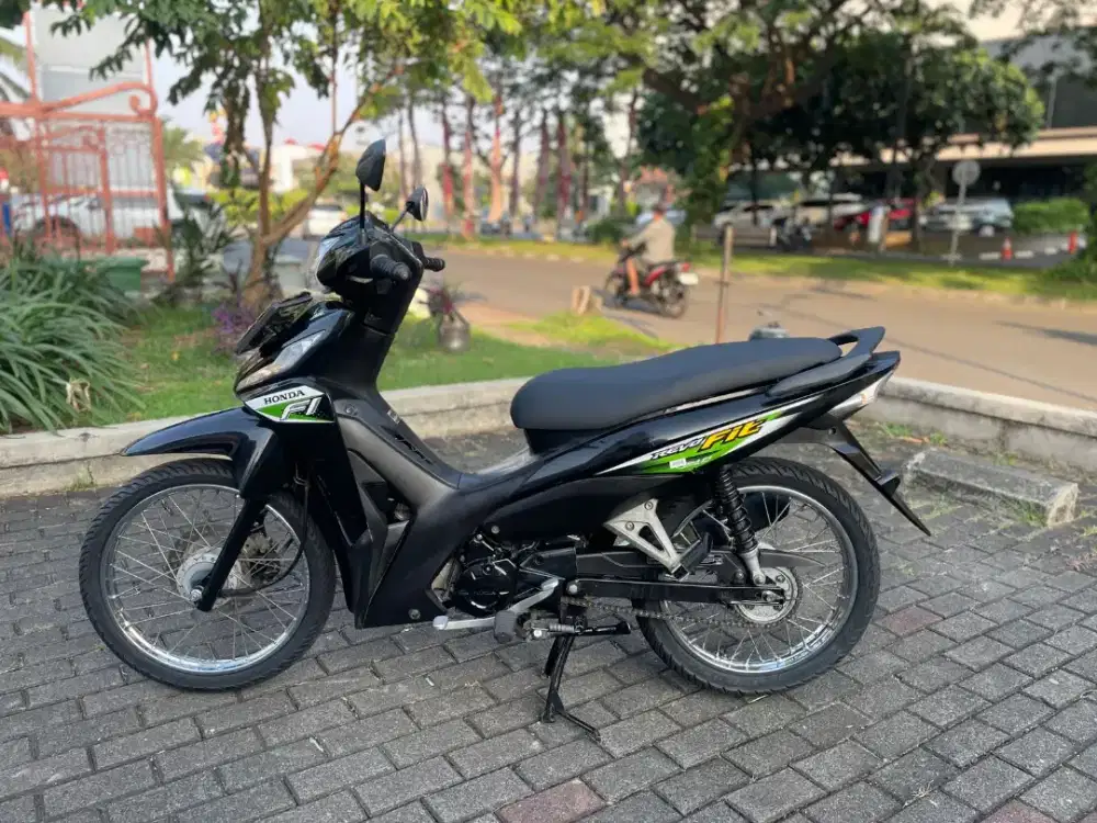 Revo Fit 2020 Pajak Panjang