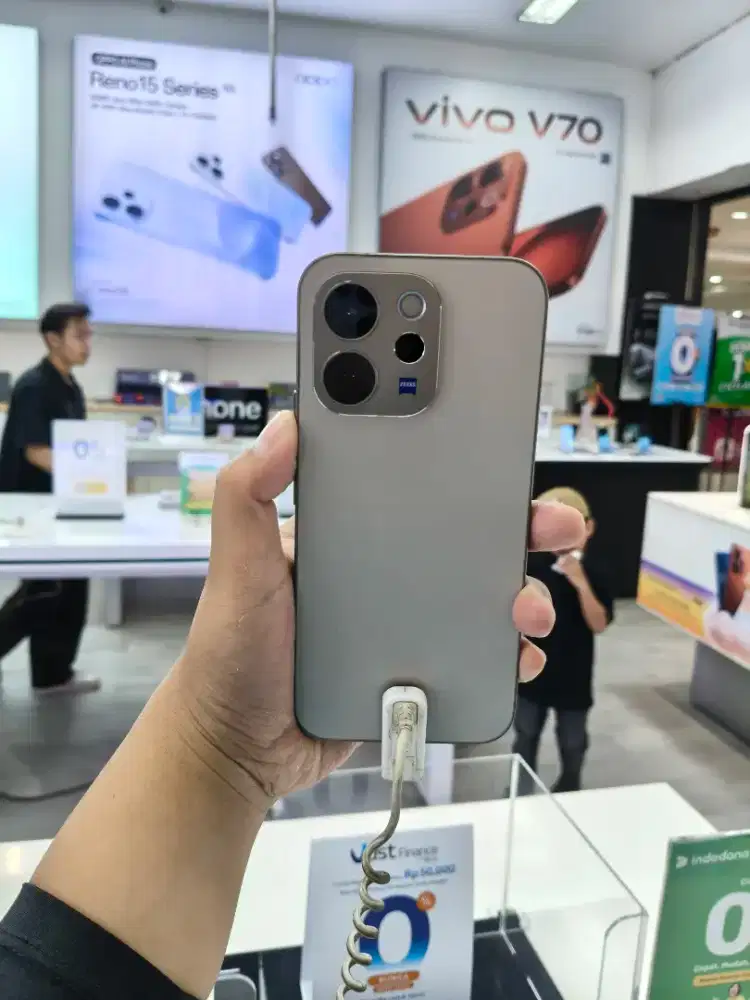Cicilan vivo v70