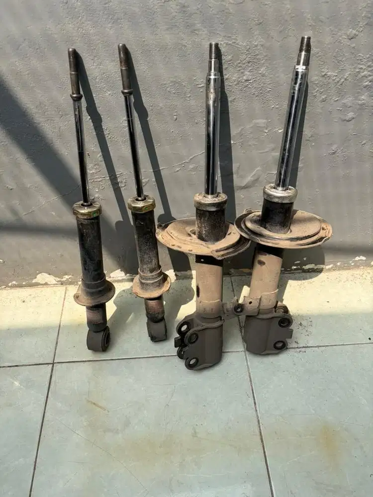 Shockbreaker Copotan Corolla Altis Gen 1 Original KYB Depan Belakang