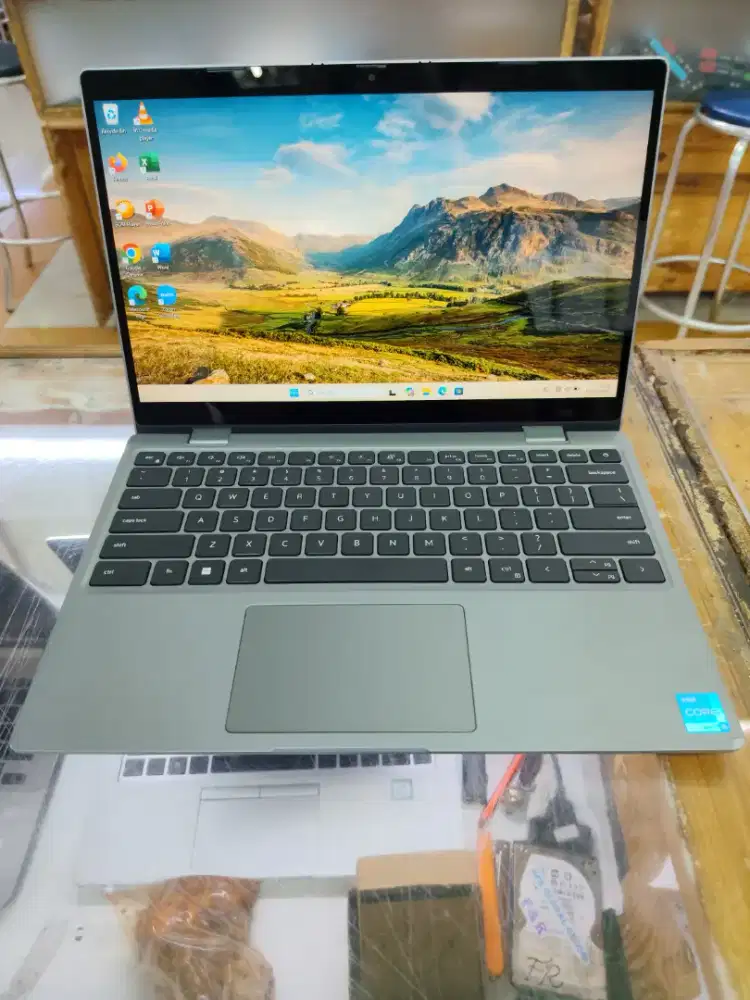 Laptop Dell Latitude 3330 Touch X360 Bekas Like New – i5 Gen 11 8/512