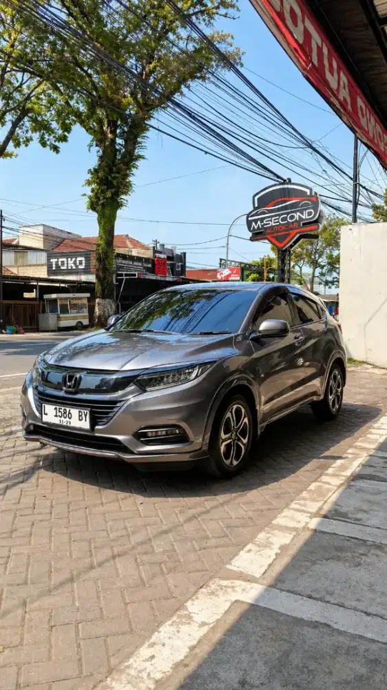 Honda HRV SE 1.5 CVT 2019 Special edition bukan E Gray on black #hr-v