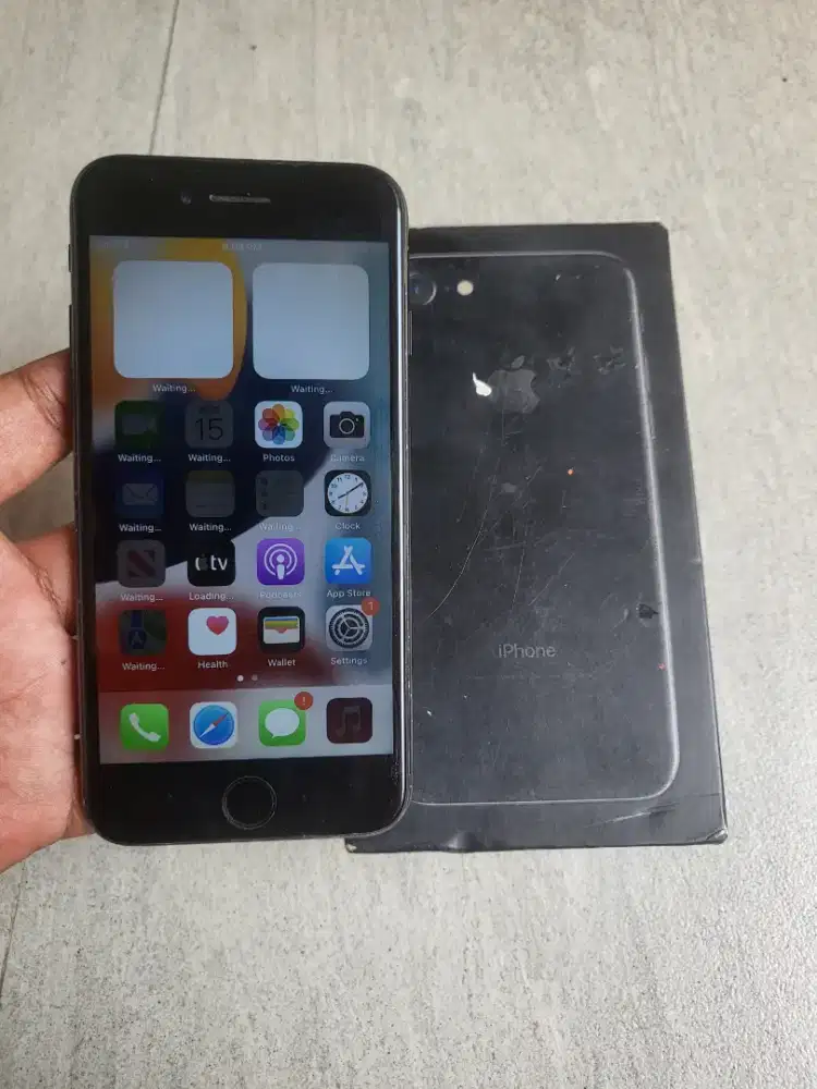 Jual cepat Iphone 7 128GB Fullset