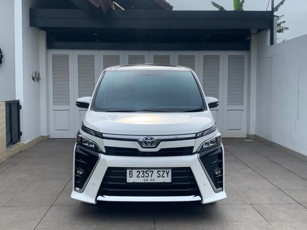 Toyota Voxy 2.0 Matic 2018 Istimewa Bebas Laka Dan Banjir