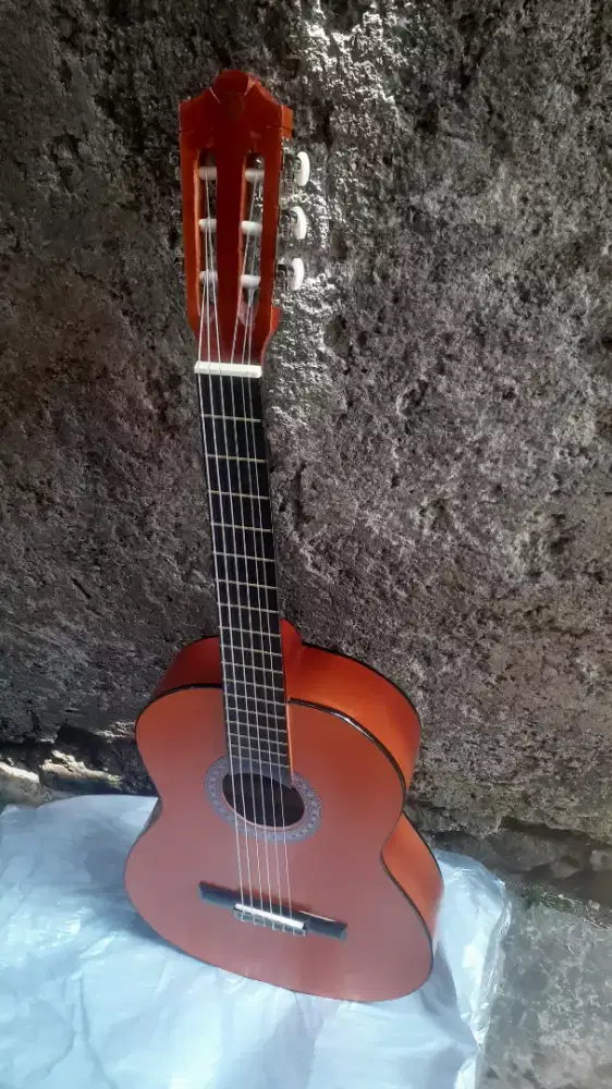 GITAR KLASIK NILON