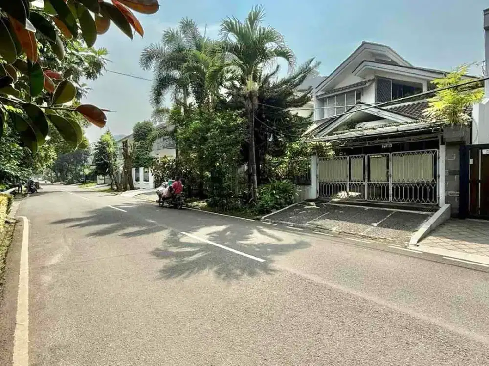 Jual Rumah Hitung Tanah di Pondok Indah Jakarta Selatan – LT 240 m², SHM, Harga Nego
