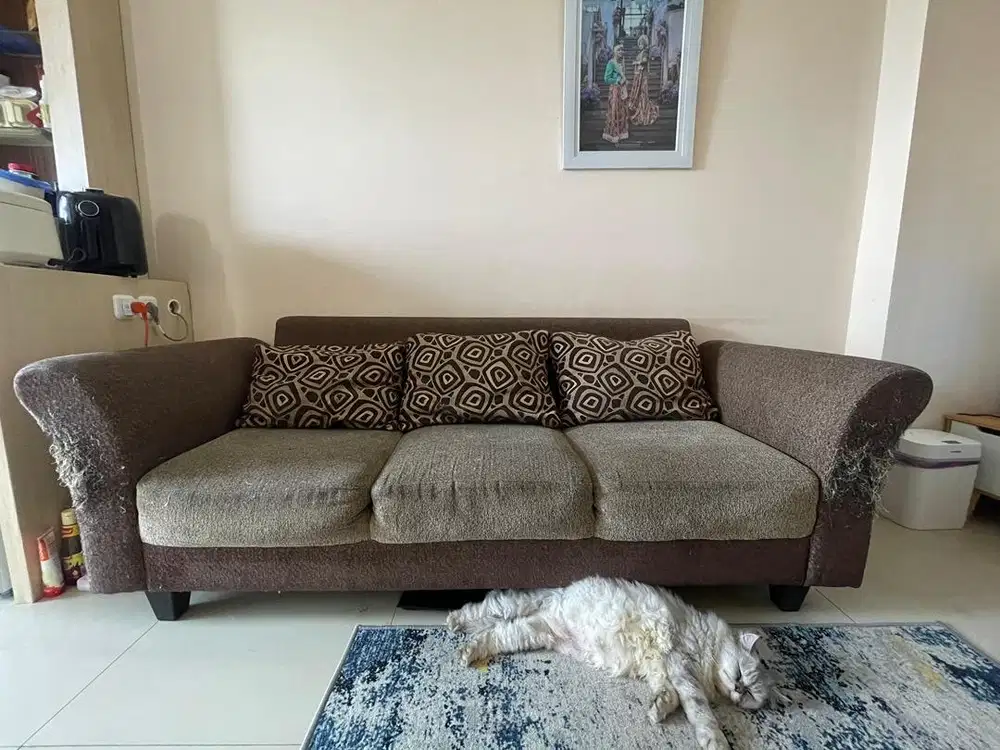 Sofa bekas turun harga!