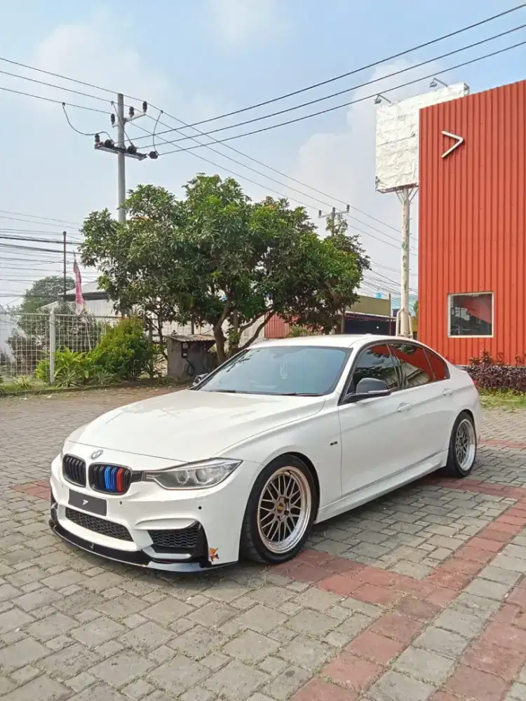 Bmw 320i 2012 matic