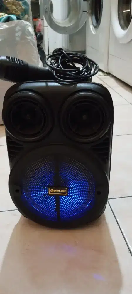 Di jual speaker bluetooth+mini mic