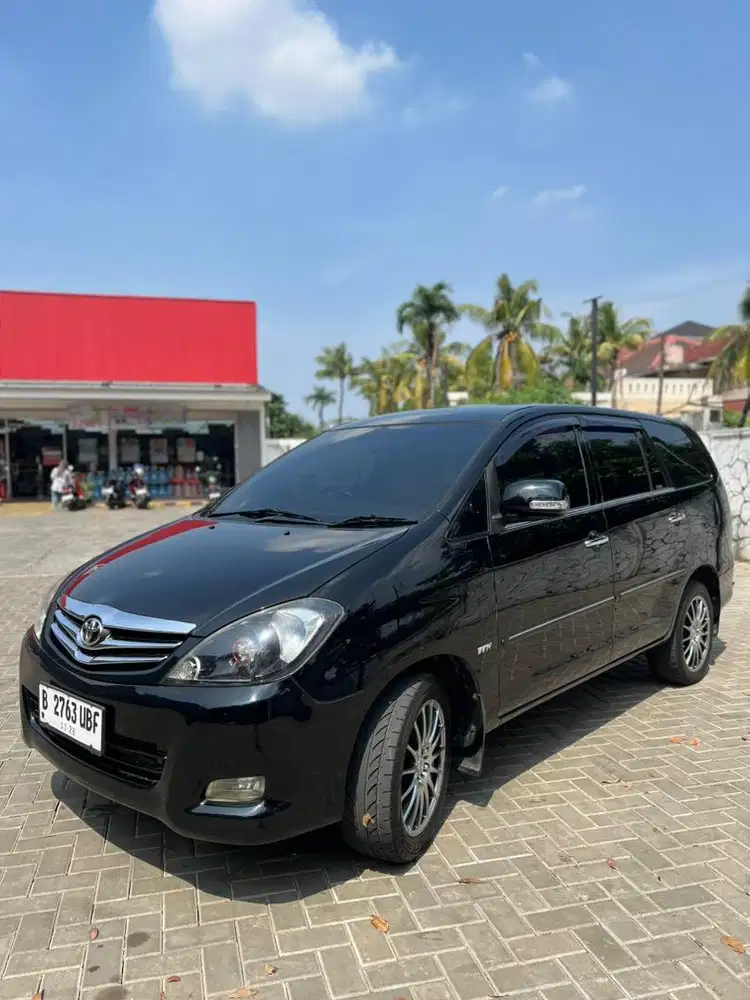 Toyota Kijang Innova V Luxury 2008 AT Hitam Metalik