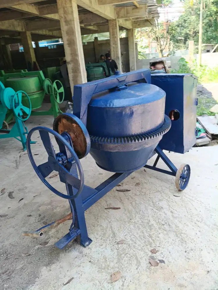 Jual Mesin Molen Beton Merk AAA Mulus Siap Pakai