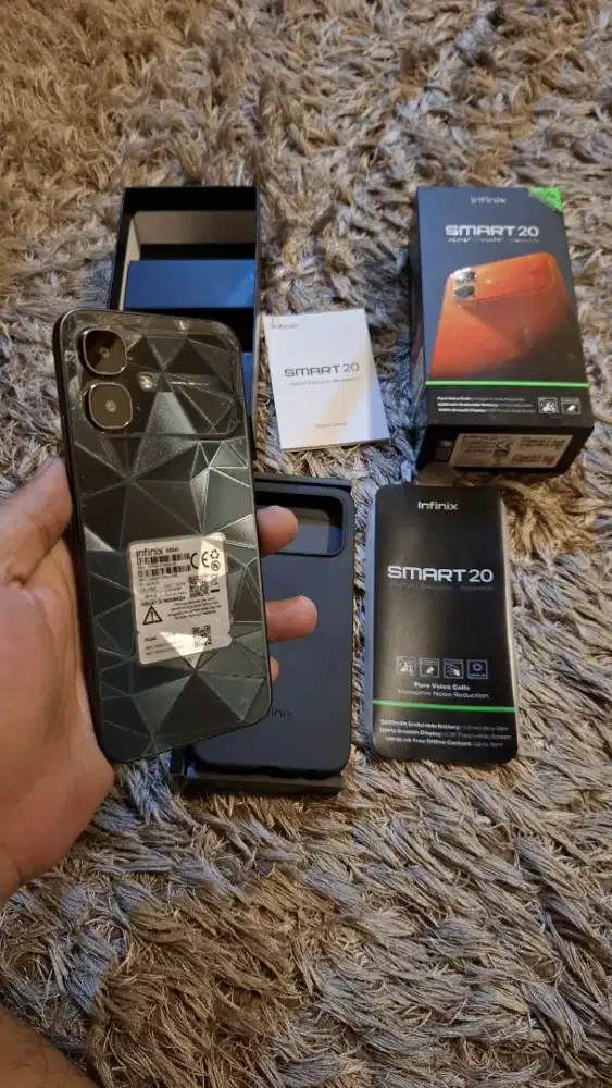 infinix smart 20 ram 4+4/128 hp doss saja like new hrg pas aja