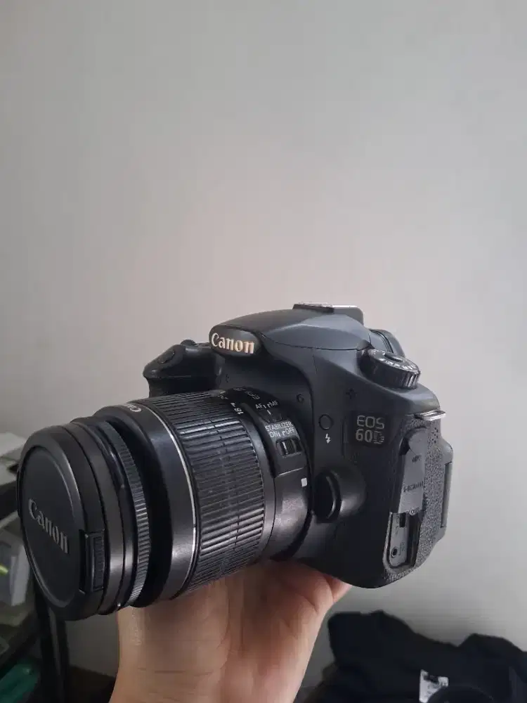 Canon 60d lensa 18-55mm