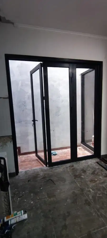 Pintu Lipat 3 Daun + Kusen