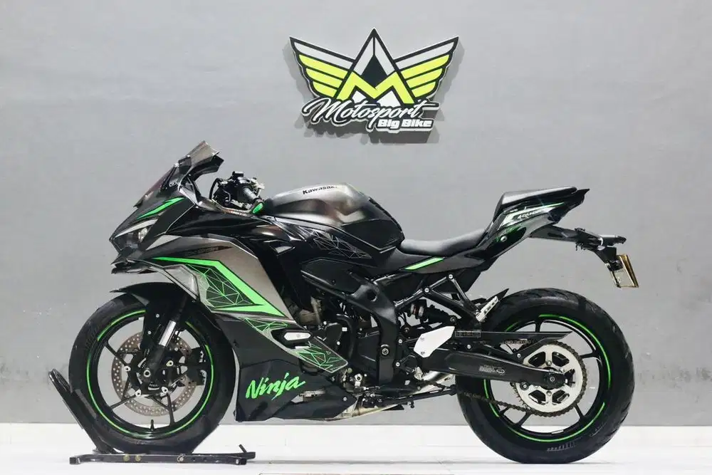 Kawasaki ZX25R ABS like new mesin sehat suara gahar siap gas turing