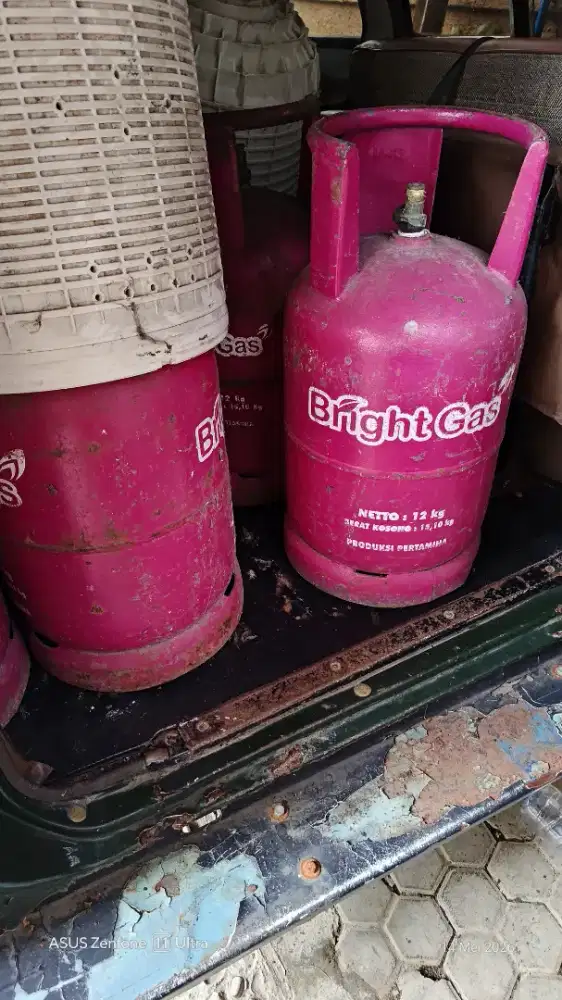 tabung gas lpg 12 kg pink.