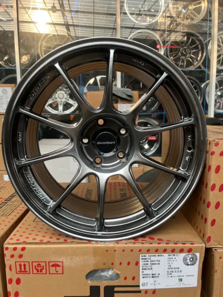 Wedssport tc105x ring 18 lebar 9 pcd 5x114,3 ET 28 4pcs