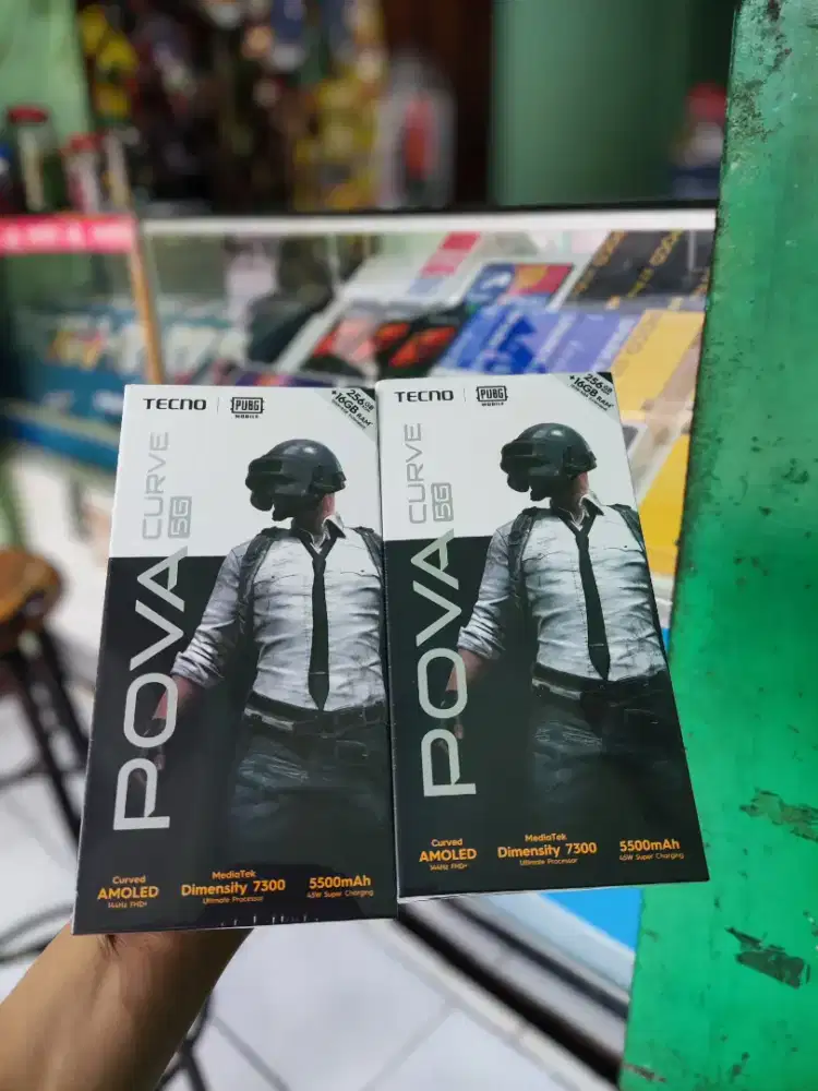 Tecno Pova Curve 5G 8/256GB , Layar Lengkung Super Estetik!