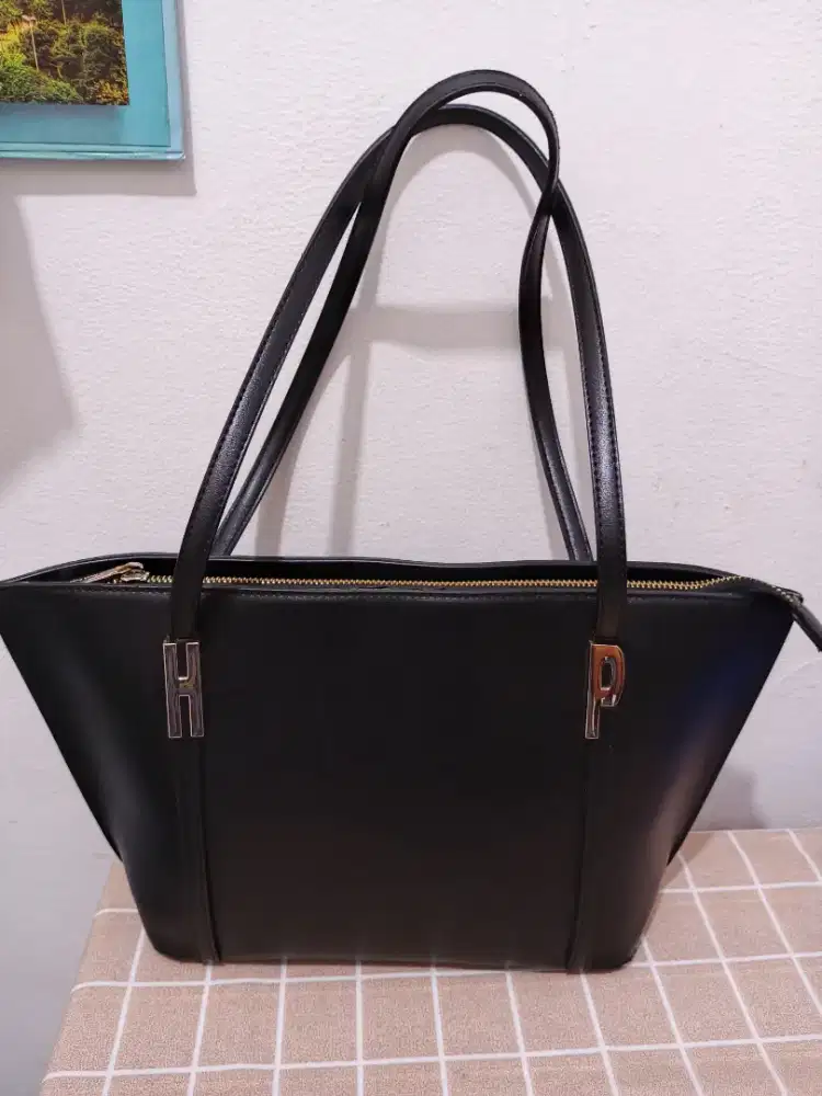 Dijual tas Hush Puppies ORI warna hitam