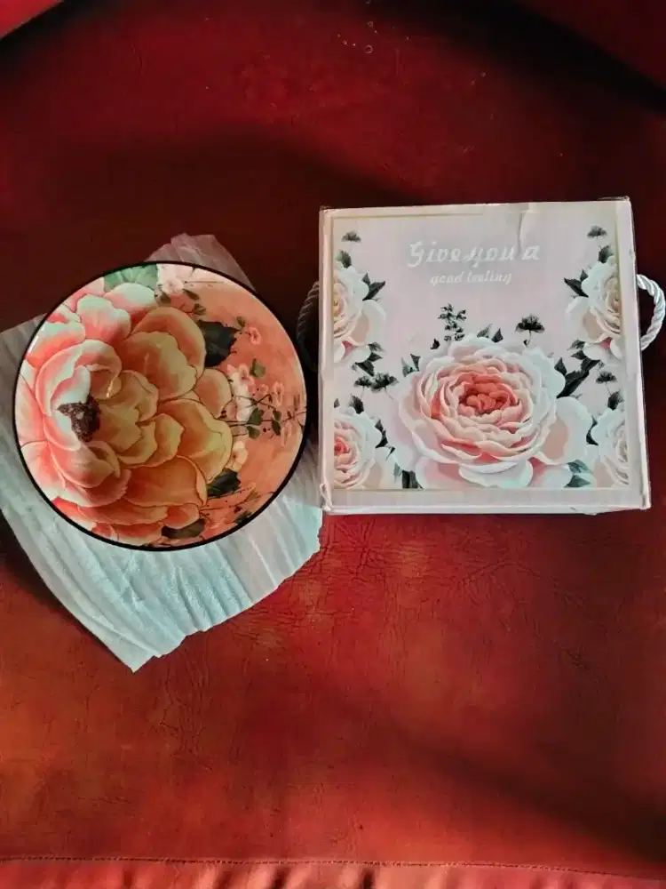 Mangkok antik pajangan atau untuk hadiah