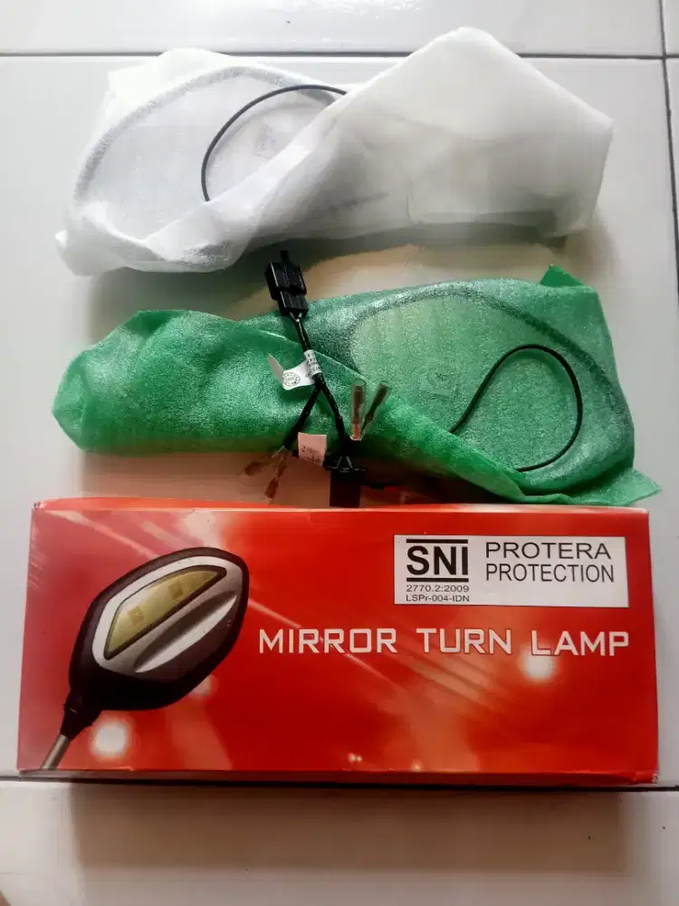 spion Led lampu sein Honda Beat Vario 125,150 Original AHM Mirror