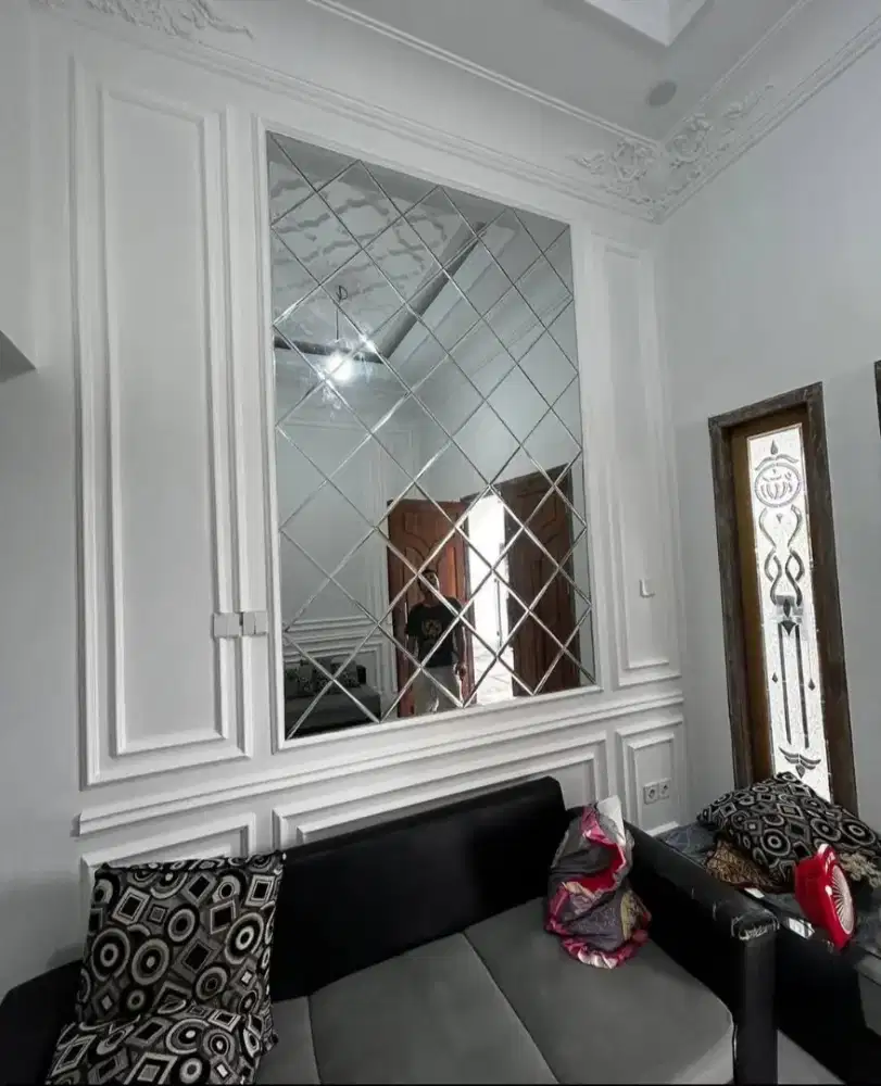 Wallmoulding kaca bevel minimalis Batam