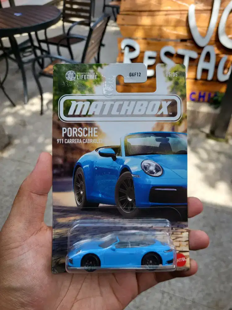 Diecast Matchbox Porsche 911 Carrera Cabriolet blue