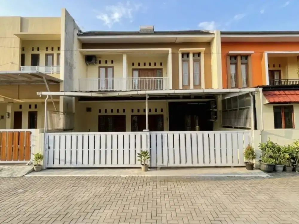 Runah siap huni di plemburan dekat sekolah Al Azhar,, UGM, JCM