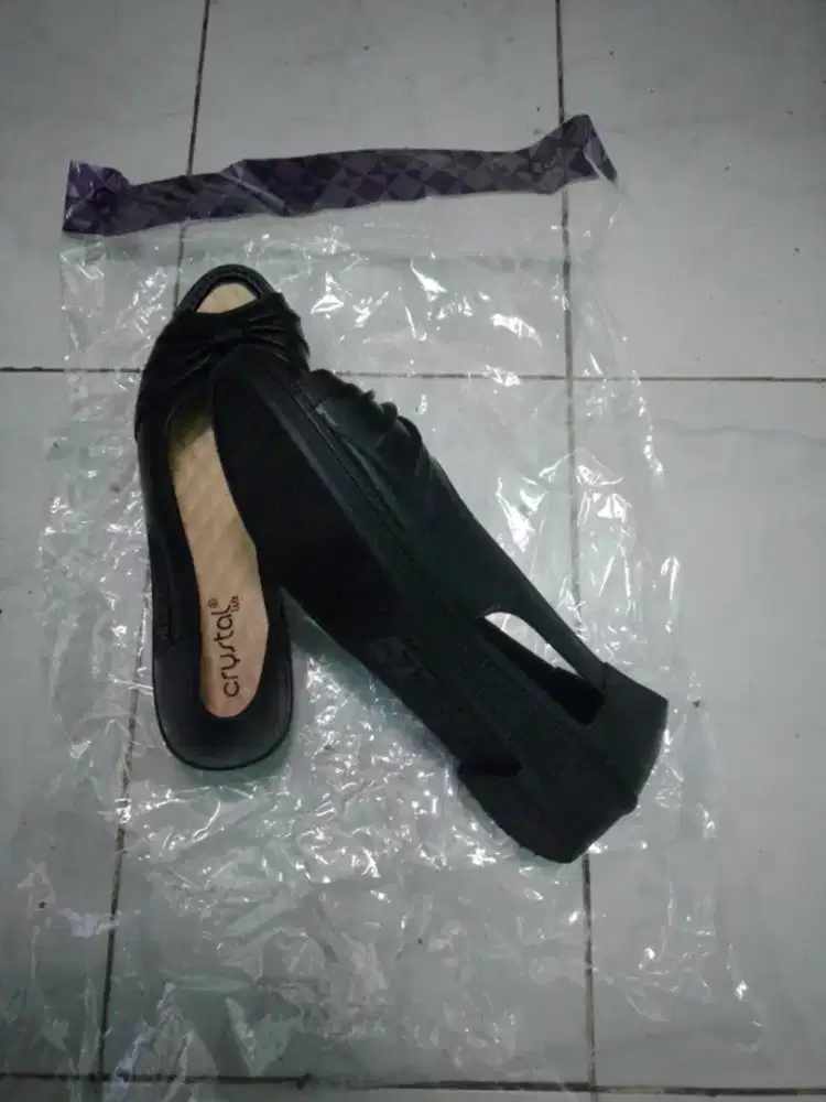 Sepatu Jelly Wedges Wanita Size 37 - Baru
