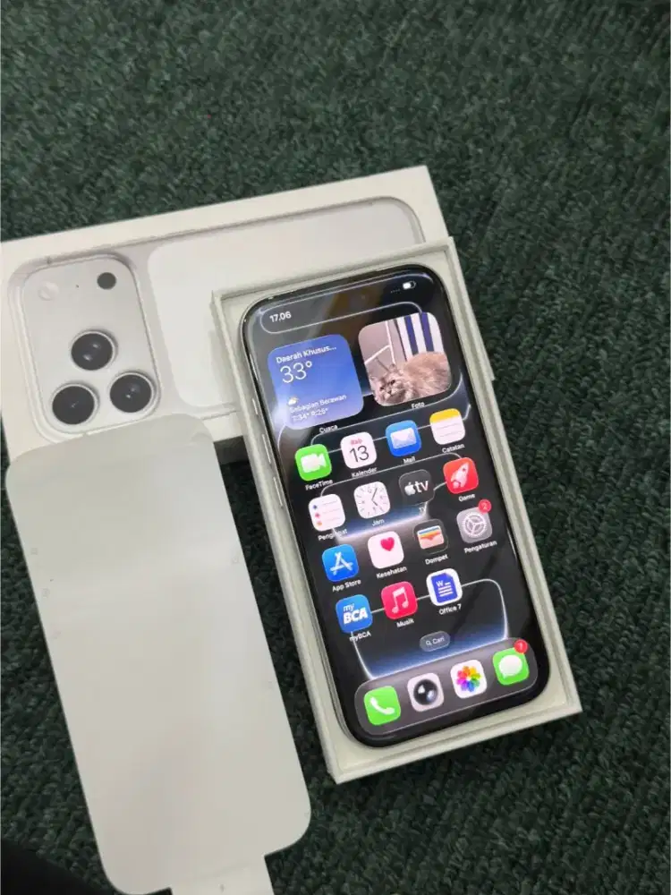 Iphone 17pro 256 resmi iBox lengkap kondisi sangat mulus like new