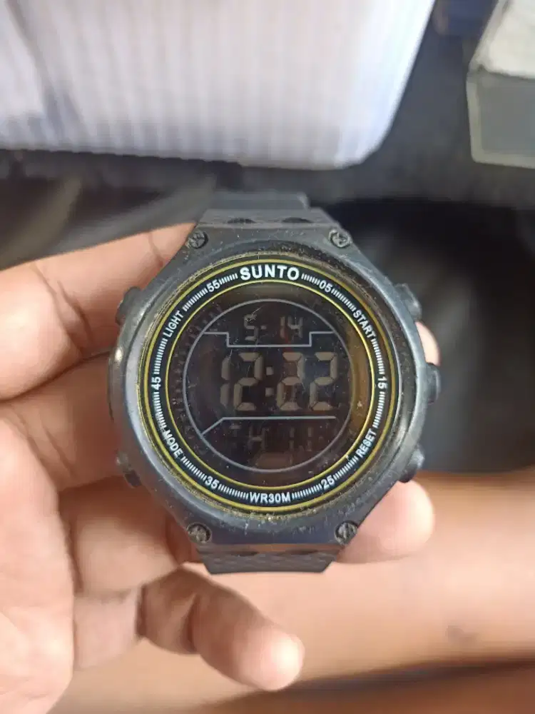 Jam tangan Digital merk Sunto