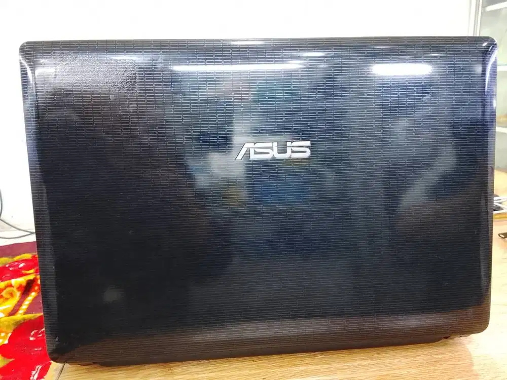 Laptop Asus second core i3