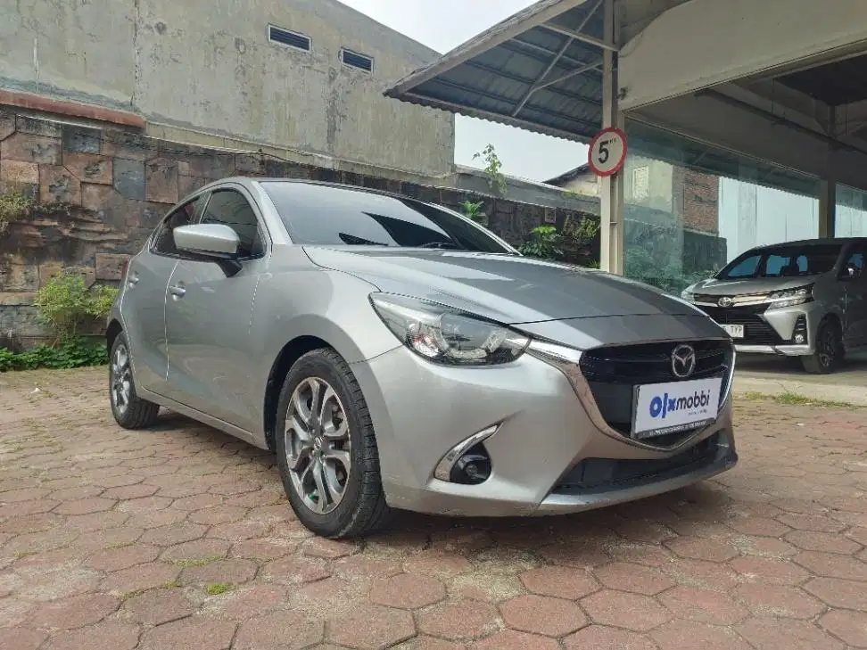 DP MURAH Mazda 2 1.5 GT Bensin-AT 2018 Silver CWVBB
