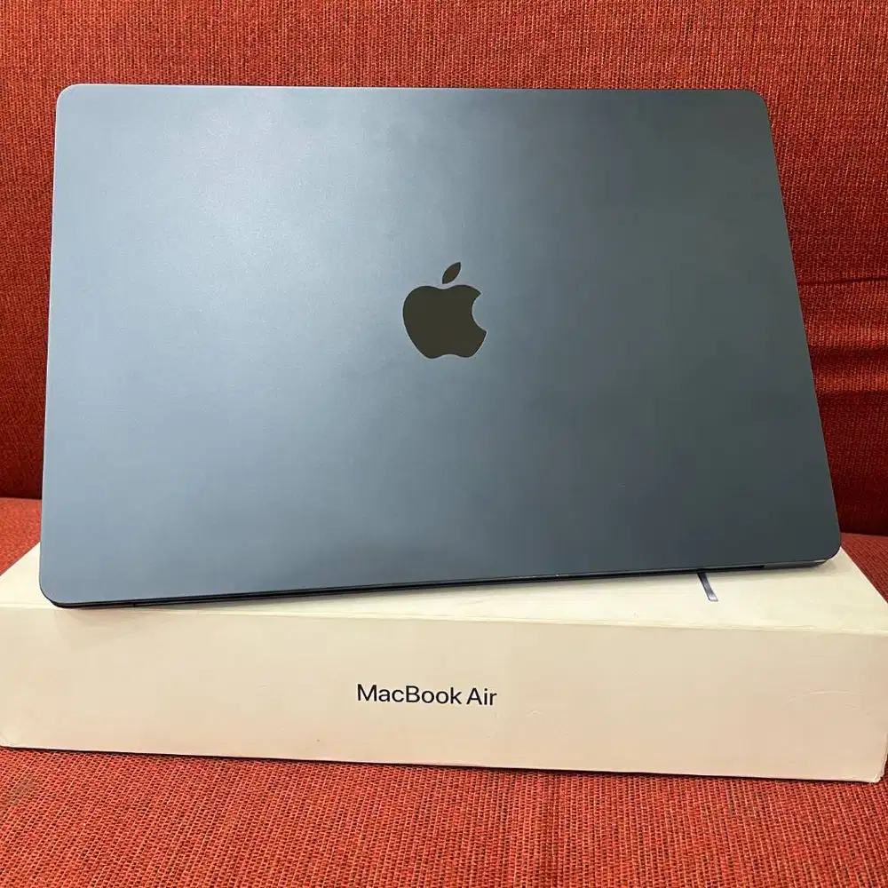 Macbook Air 15 inch, M2 2023 Fullset RAM 8GB SSD 256GB