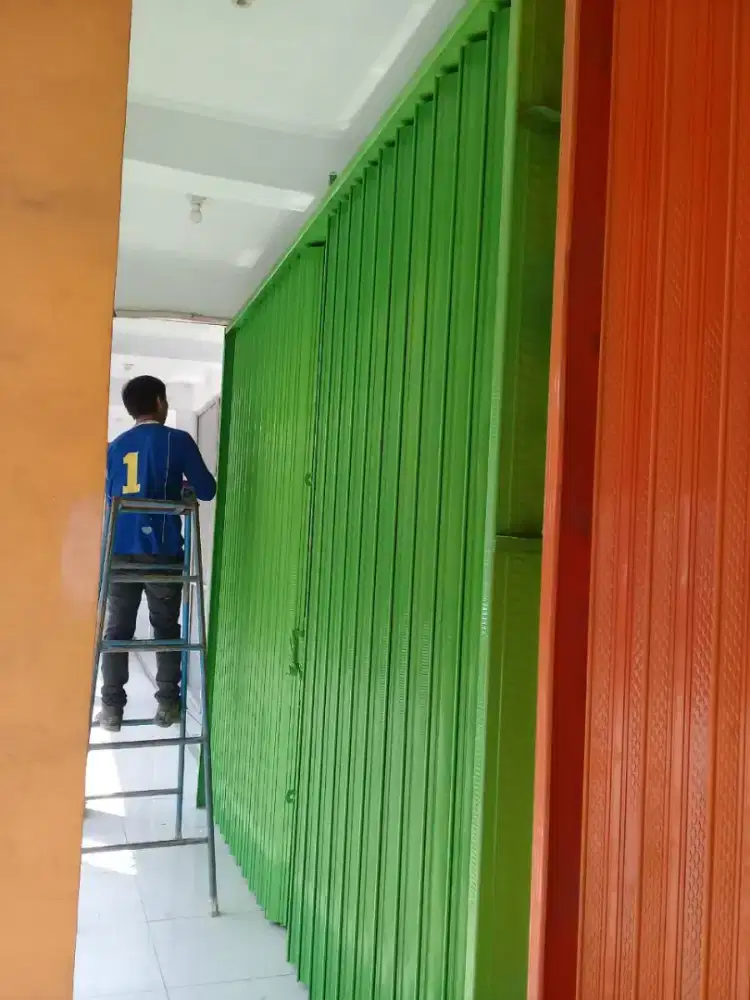 Rolling door dan folding gate