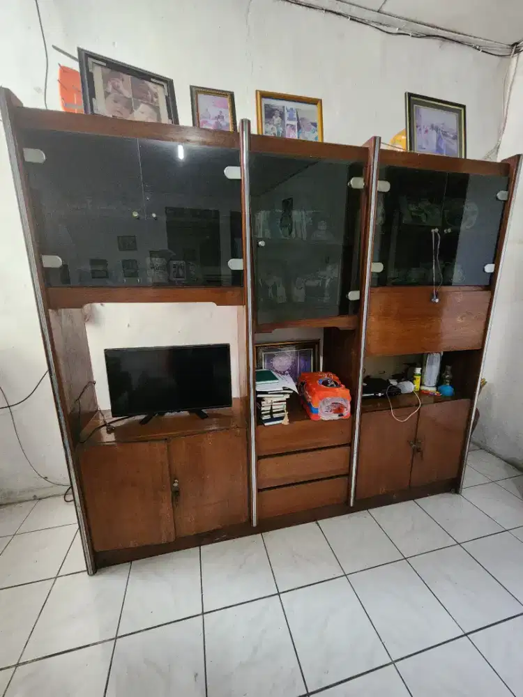 Buffet Jati Lama Sejak 1980an