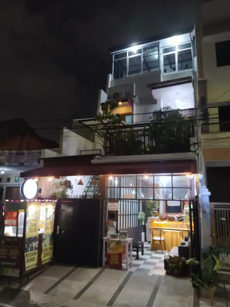 Kos Kosan Putri Tengah Kota