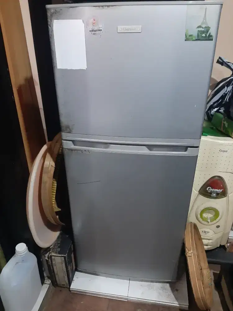 Jual Kulkas Electrolux