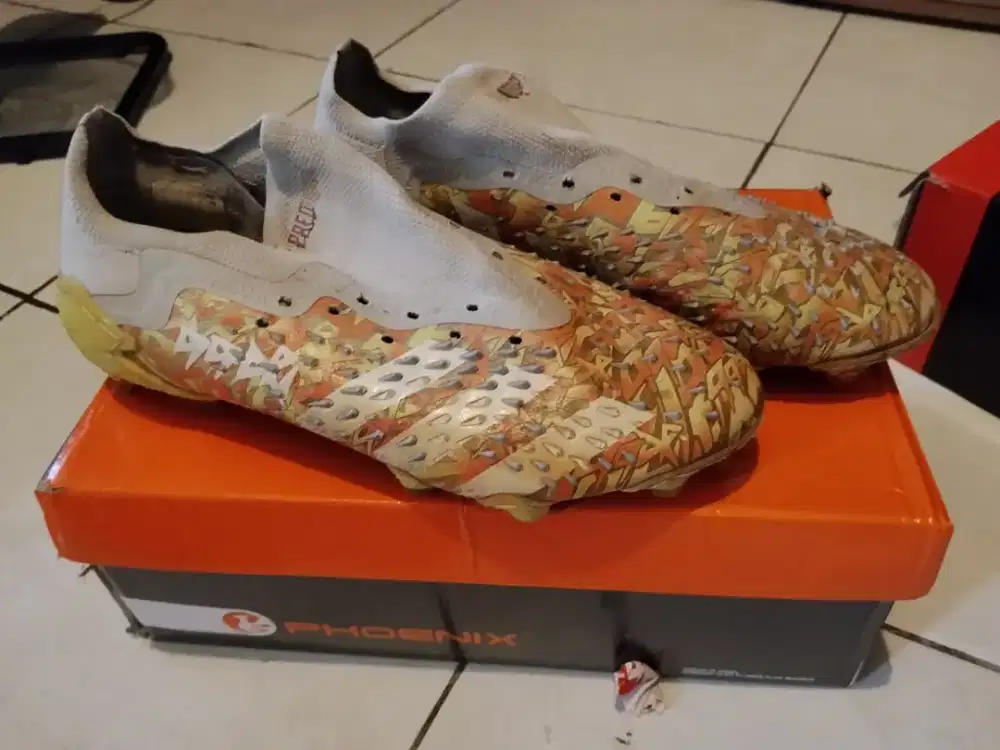 Jual sepatu bola