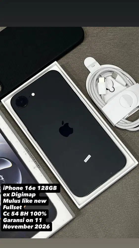 Iphone 16e 128GB Black ex Digimap Garansi on 11 November 2026 Like New