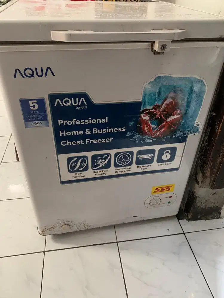 Jual freezer merk AQUA Kondisi Seadaynya