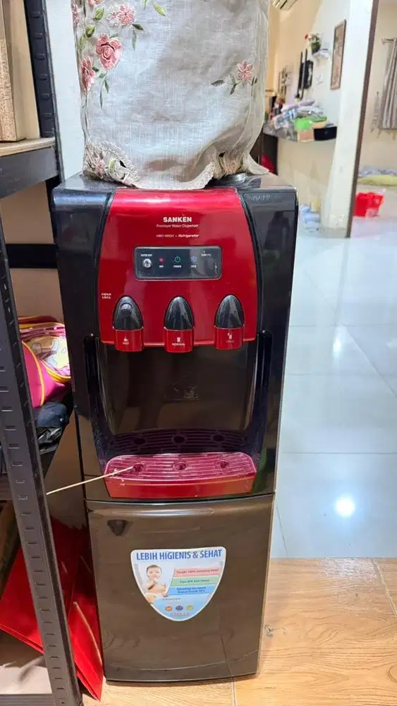 Dispenser sanken hwd 999