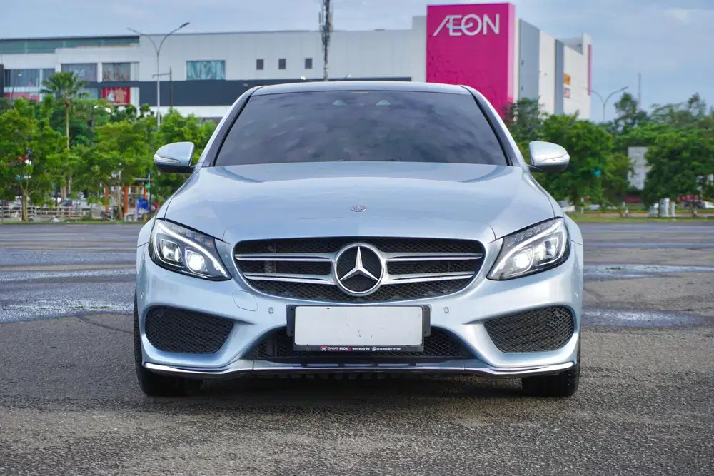 Mercedes Benz C250
W205 AMG 2015 / 2016