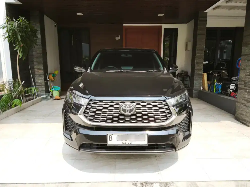 INNOVA ZENIX HYBRID 2025 KM 12 RIBU